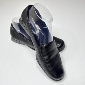 Trotters Deanne Loafer Slip-On Flat Leather Loafer Shoe SZ 8.5 Cushioned Comfort